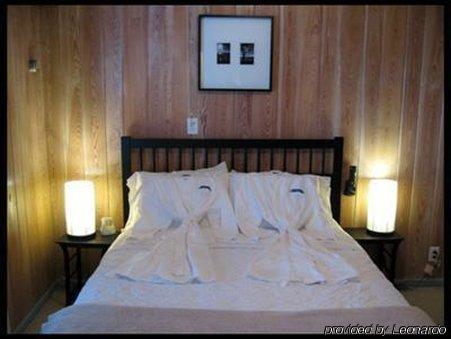 Inn At Tilton Place Jensen Beach Room photo